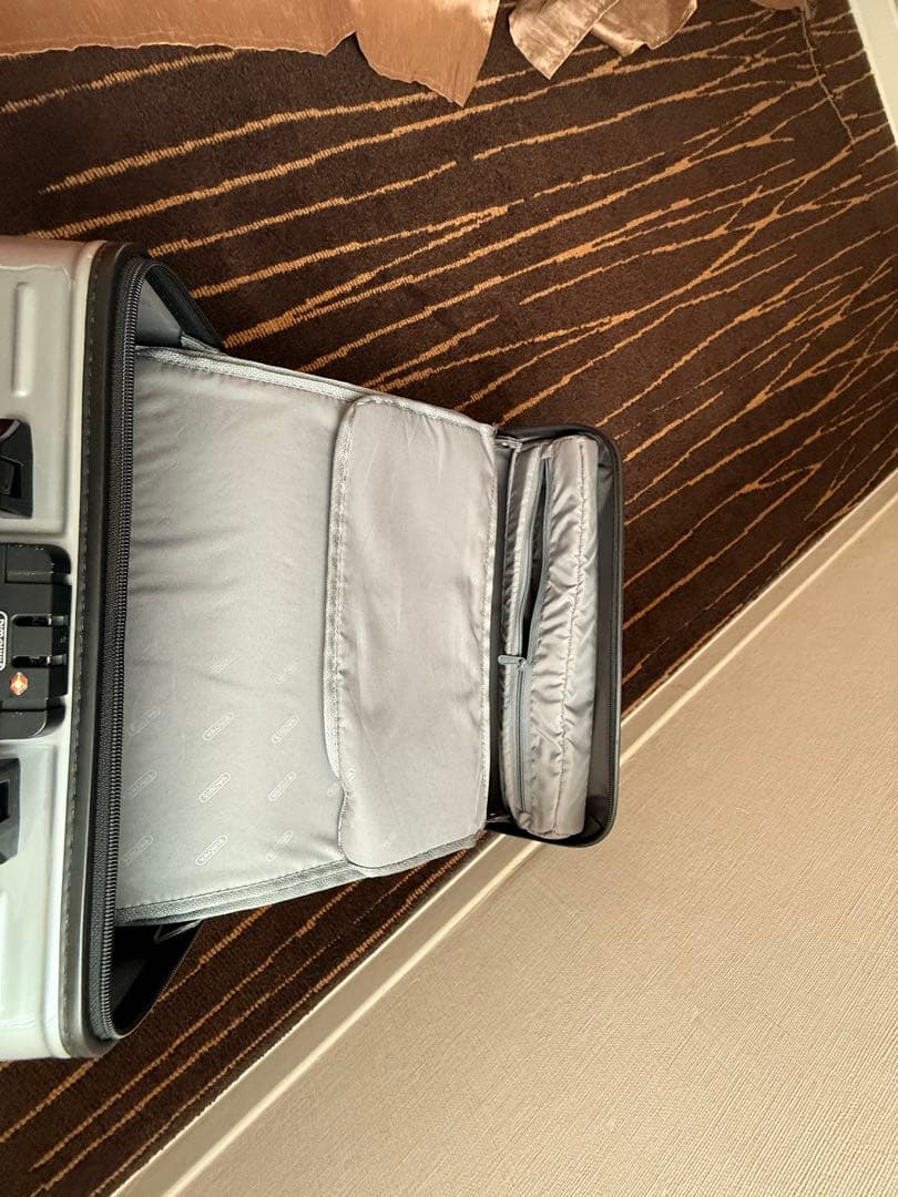 RIMOWA SALSA 2輪　23Lビジネストロリー