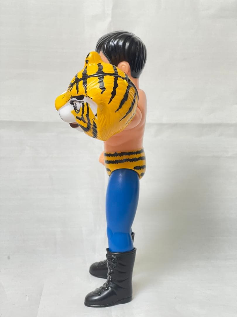 メディコム・トイ　タイガーマスク　復刻版　ソフビ