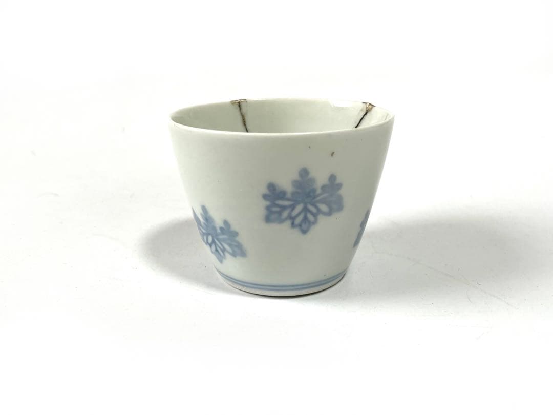 アンティーク　骨董　古伊万里　染付　こんにゃく印判　桐文様　桐　蕎麦猪口　銀継