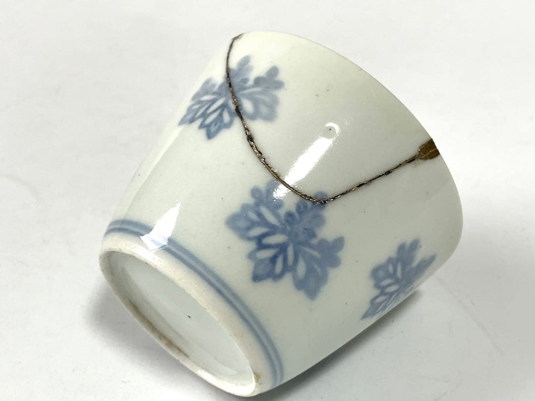 アンティーク　骨董　古伊万里　染付　こんにゃく印判　桐文様　桐　蕎麦猪口　銀継