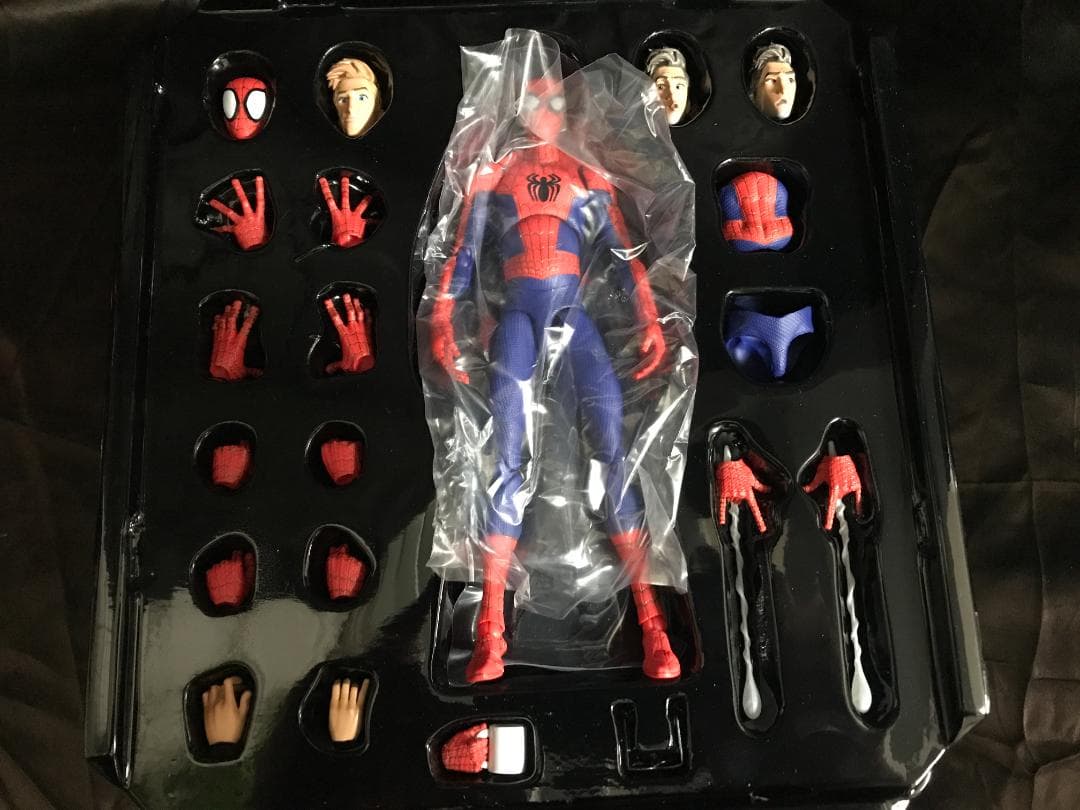 千値練 スパイダーマン：スパイダーバース ピーター・B・パーカーDX版