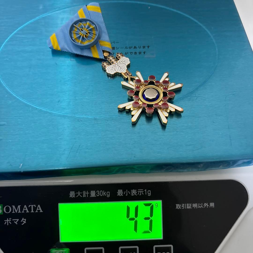 甯*様 [レプリカ・￼複製品）勲章 箱付き