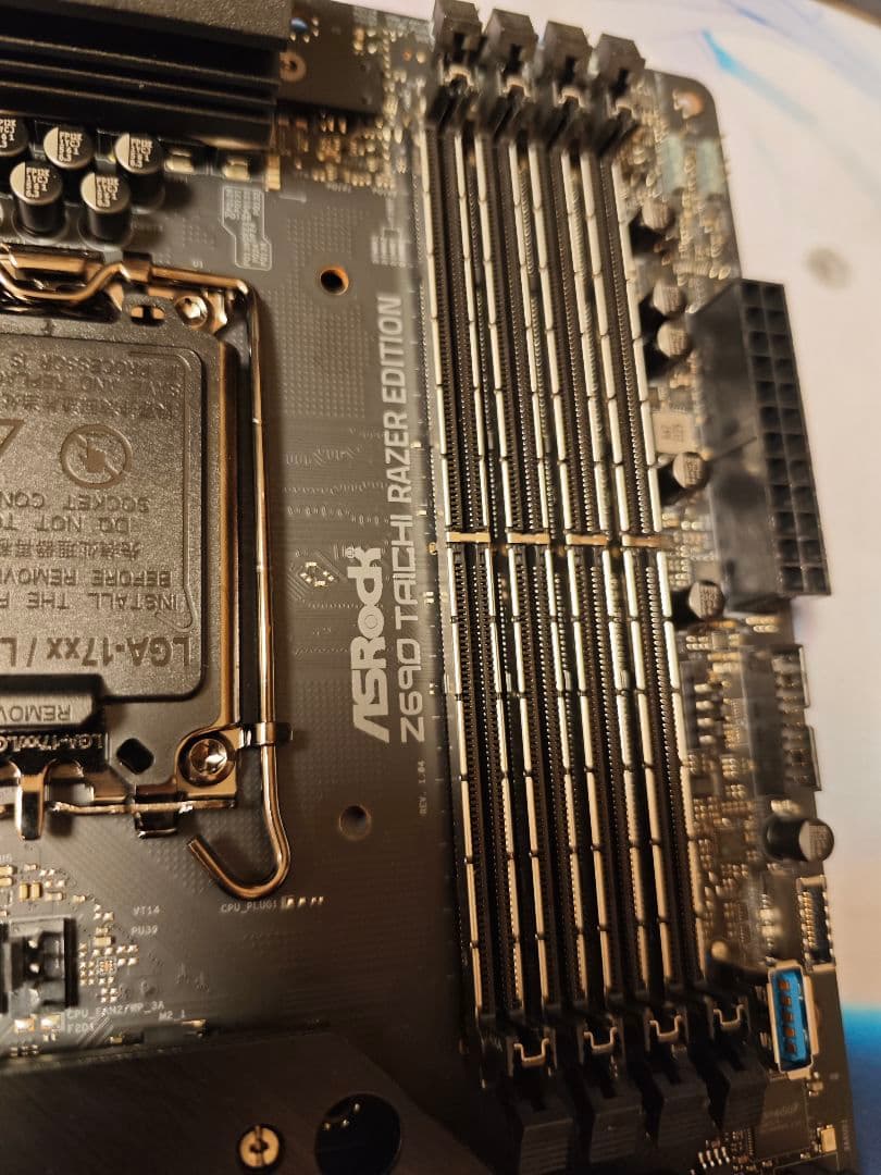 マザーボード Asrock Z690 taichi razer edition