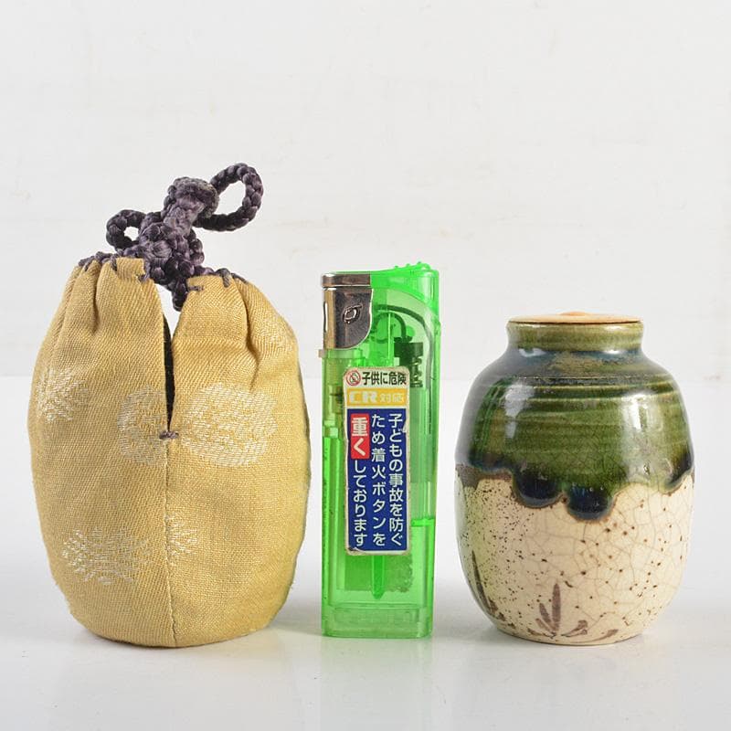 茶道具　織部茶入　仕覆付　裏千家十一代玄々斎極め箱　M　R7026