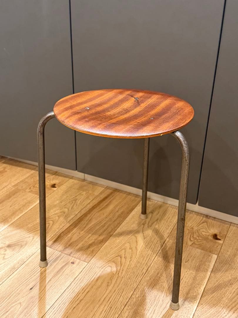ヴィンテージ　スツール