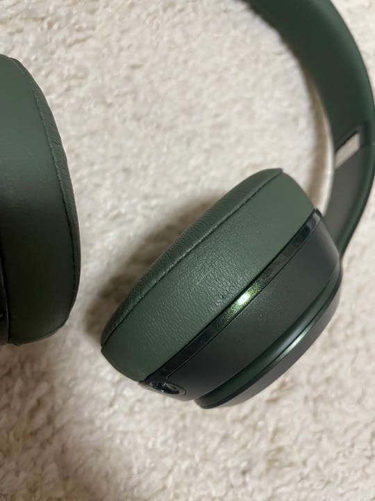 ヘッドホン beats solo2