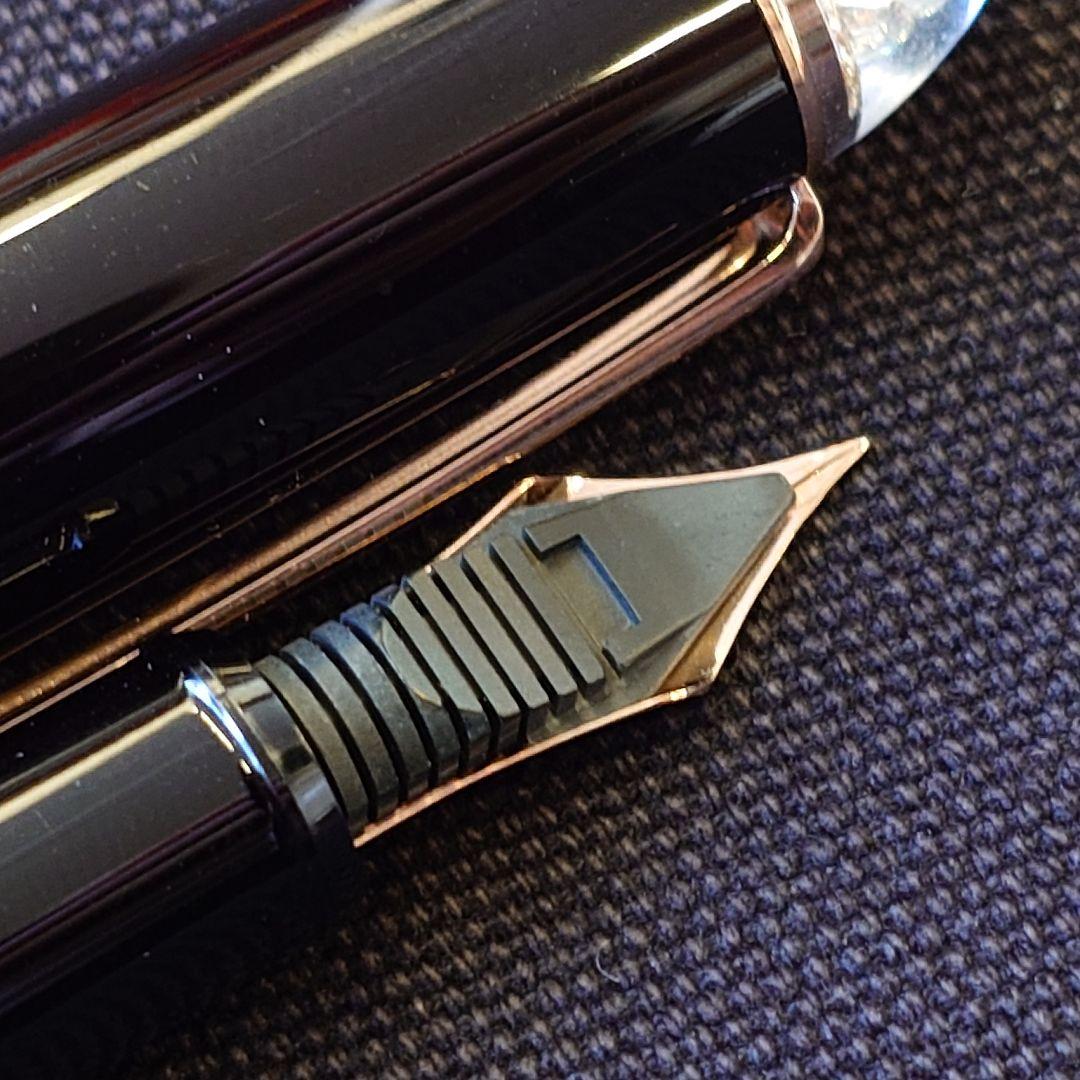 プラチナ万年筆 3776センチュリー シェイプ・オブ・ハート ブラック EF