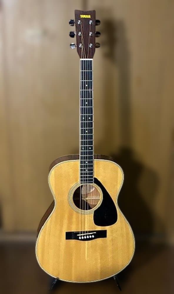 さ*く様 ★超美品！綺麗な音色激鳴り！ヤマハFG202　低弦高調整済　試聴音源有