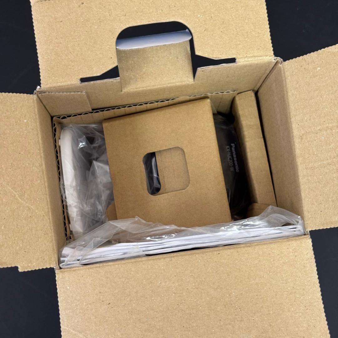 ☆未使用　パナソニック　屋内カメラ　KX-HJC200-W　ホームネットワーク