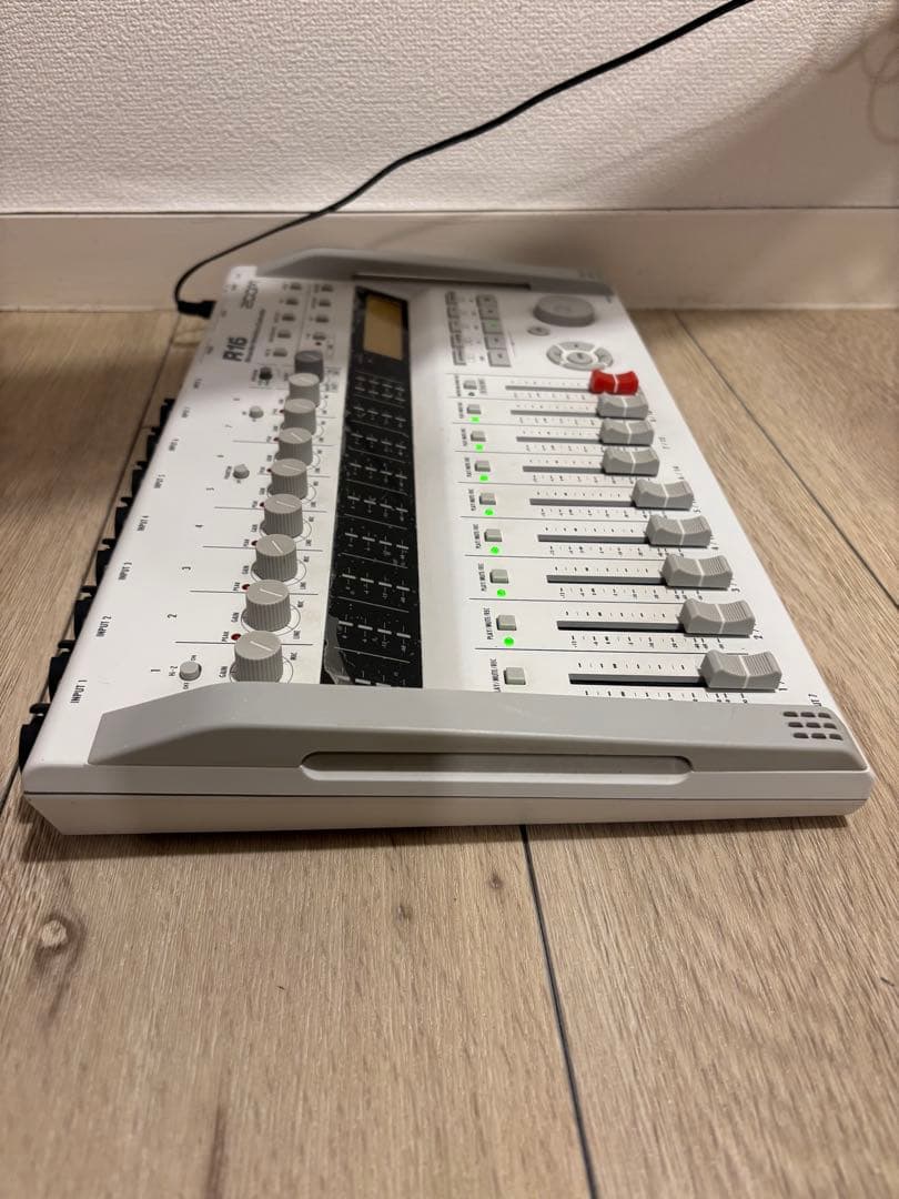 【送料込み】ZOOM R16 キャリング・ケース付き