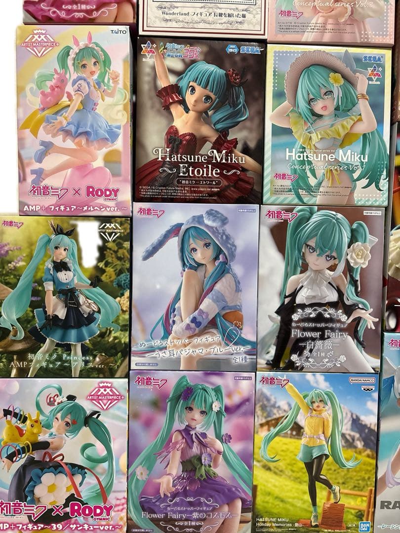 初音ミク　フィギュア　まとめ売り②　22体