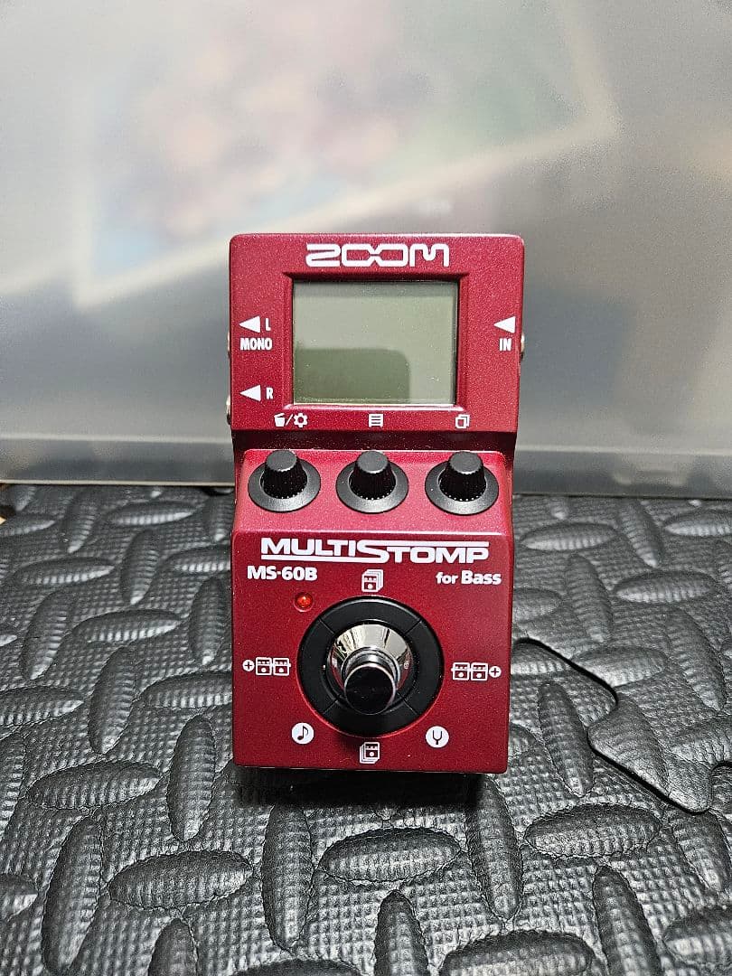 ベース ZOOM MS-60B