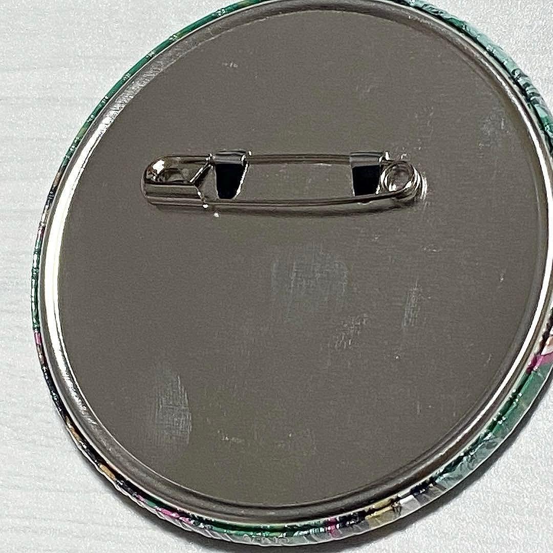 ジョジョの奇妙な冒険　バッジ　花京院典明