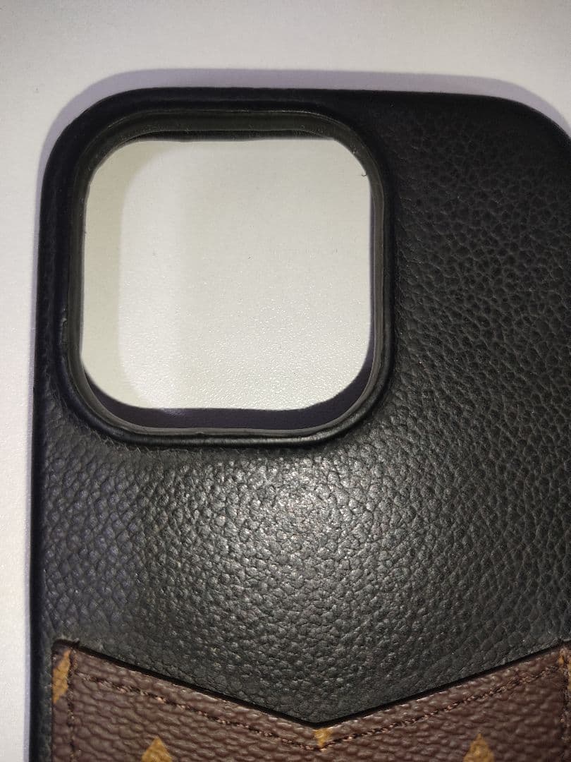 Louis Vuitton iPhone15proケースモノグラム 美品