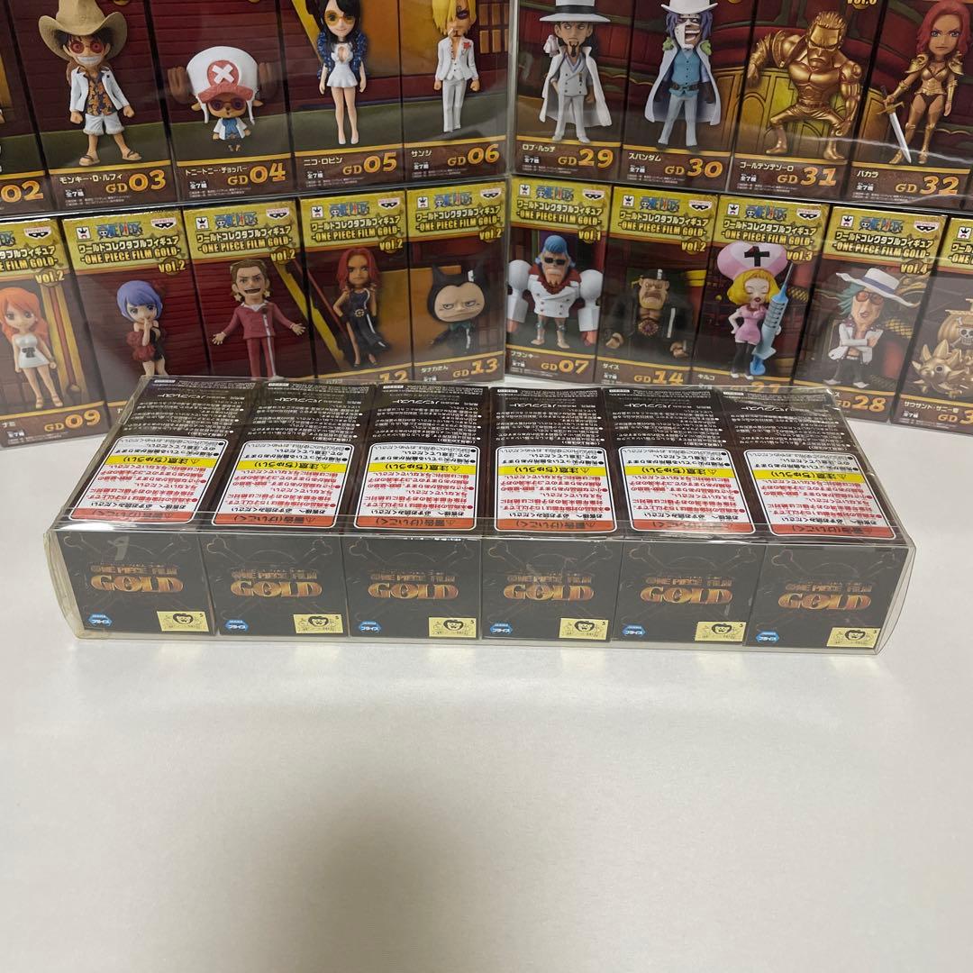 ワンピースワールドコレクタブルフィギュアFILM GOLD全35種おまけポスター
