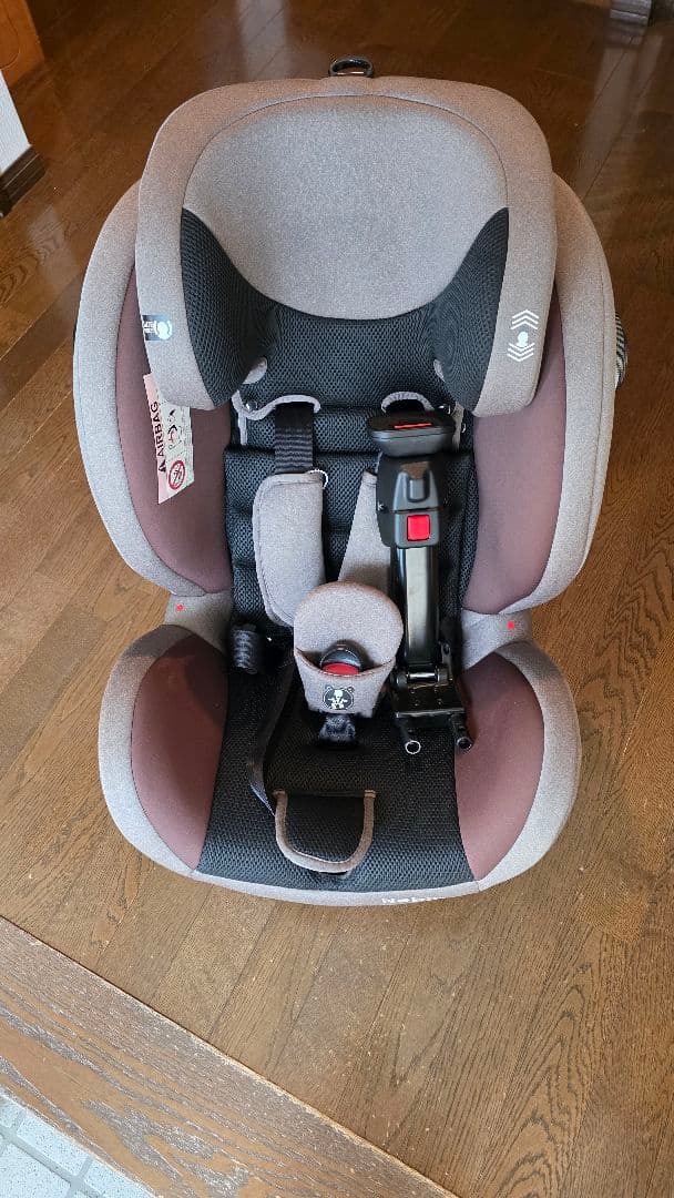 Nebio ターンピット　 チャイルドシート ISOFIX対応360°回転