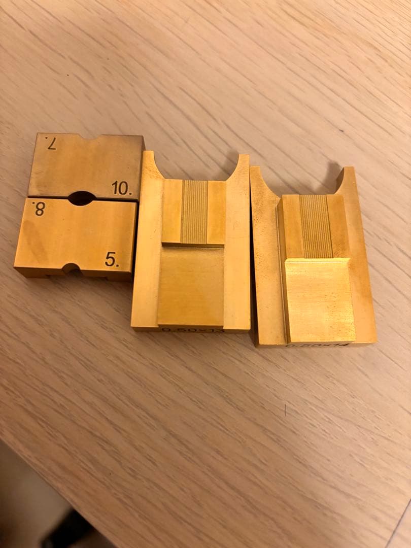 刺青　タトゥー　手彫り　ニードルジグ