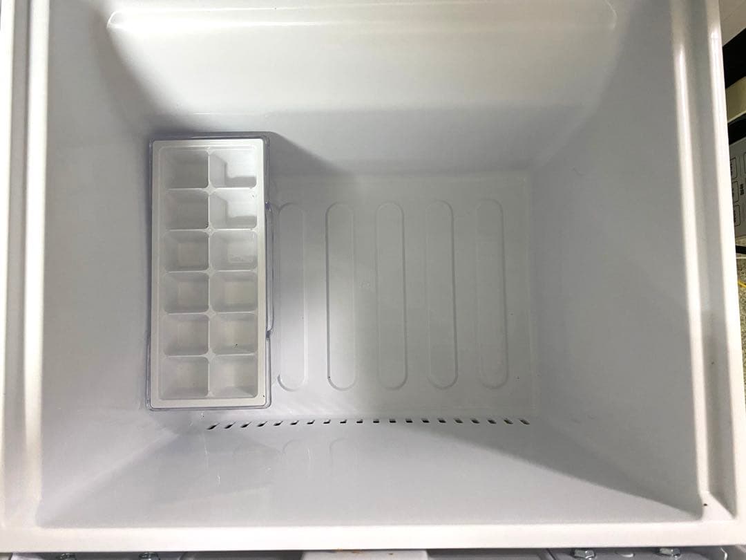 近隣地域限定送料無料❗️ 美品　2022年製 SHARP 179L冷蔵庫