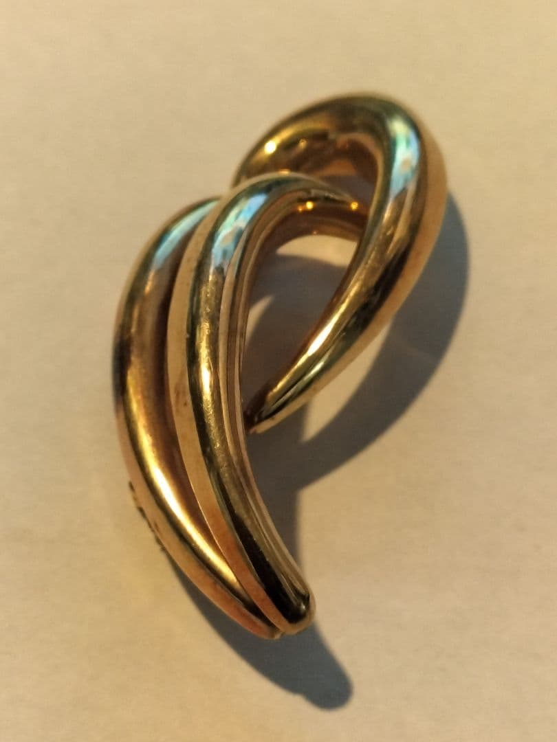 １４ｋｔ金 イタリア製ツイストデザインブローチ