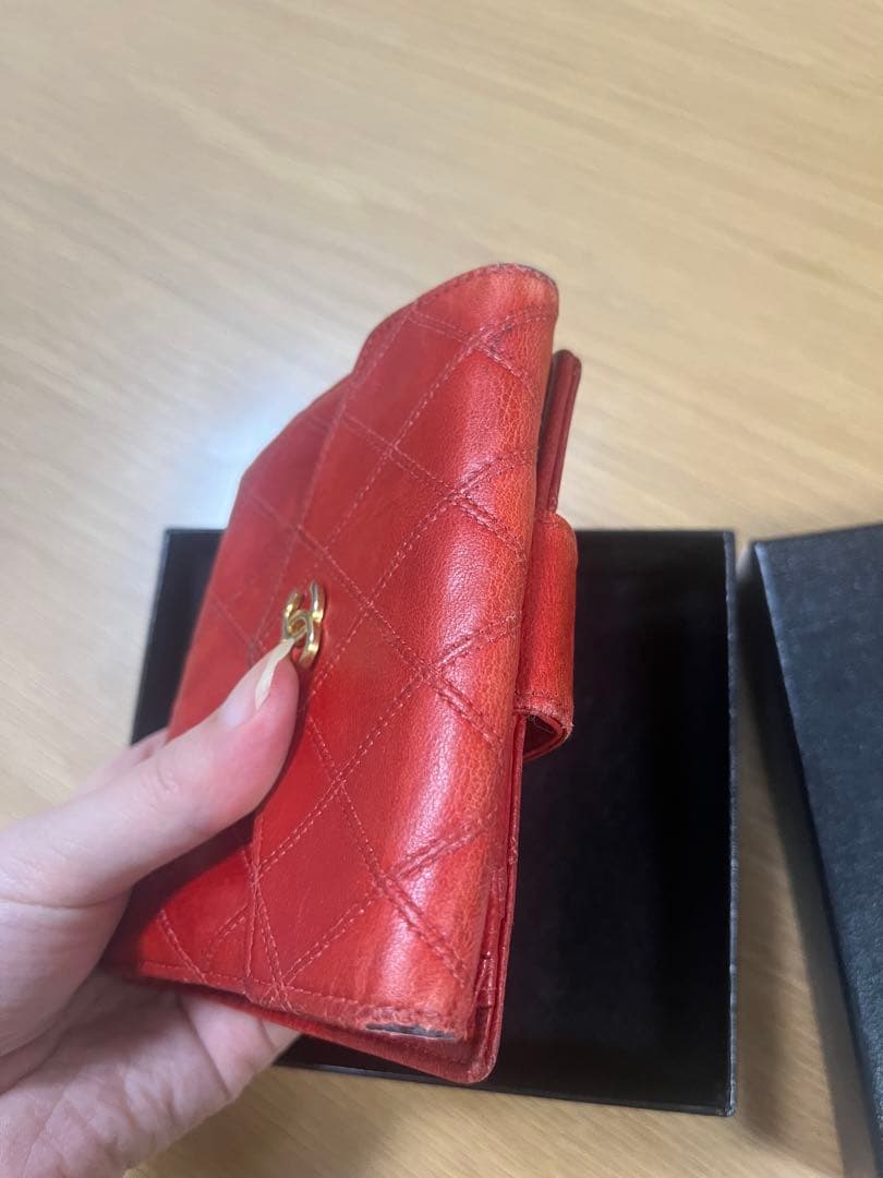 シャネル　二つ折り財布　ビコローレ