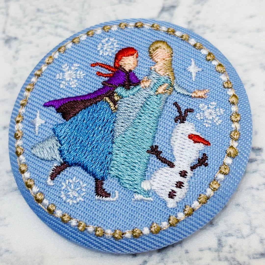 Disney 刺繍缶バッジ