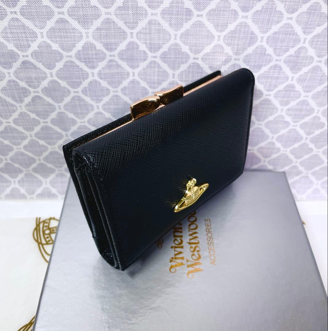 【大人気♡ショッパー付】新品 ヴィヴィアン・ウエストウッド 三折財布 黒