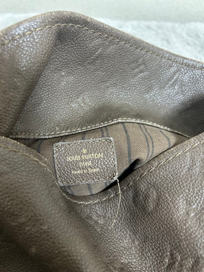 LOUIS VUITTON バック