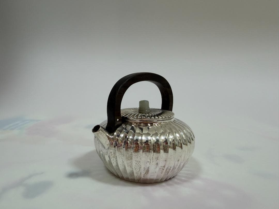 純銀製 菊筋文 急須 銀瓶 煎茶道具