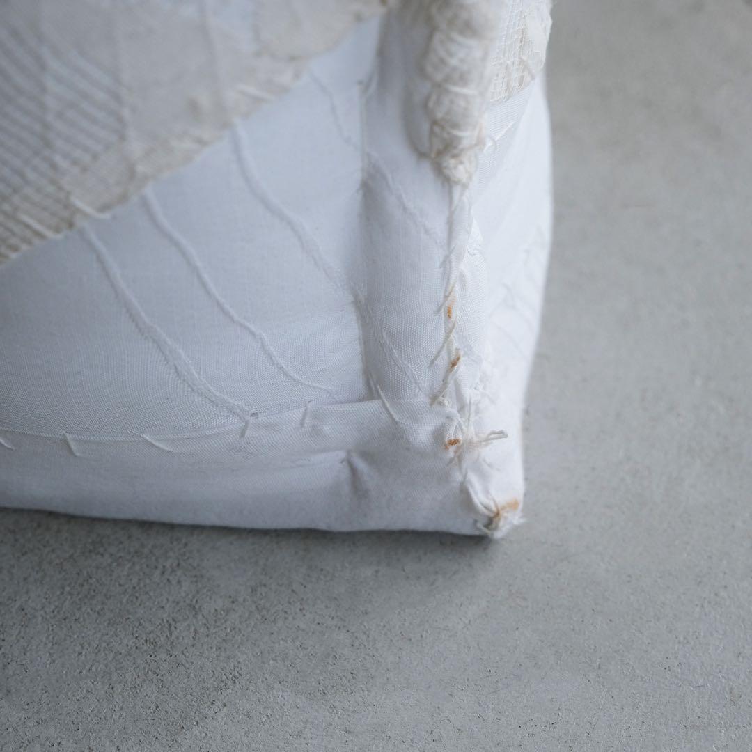 アンヴァレリーデュポン2019年作品 UNDERCOVER