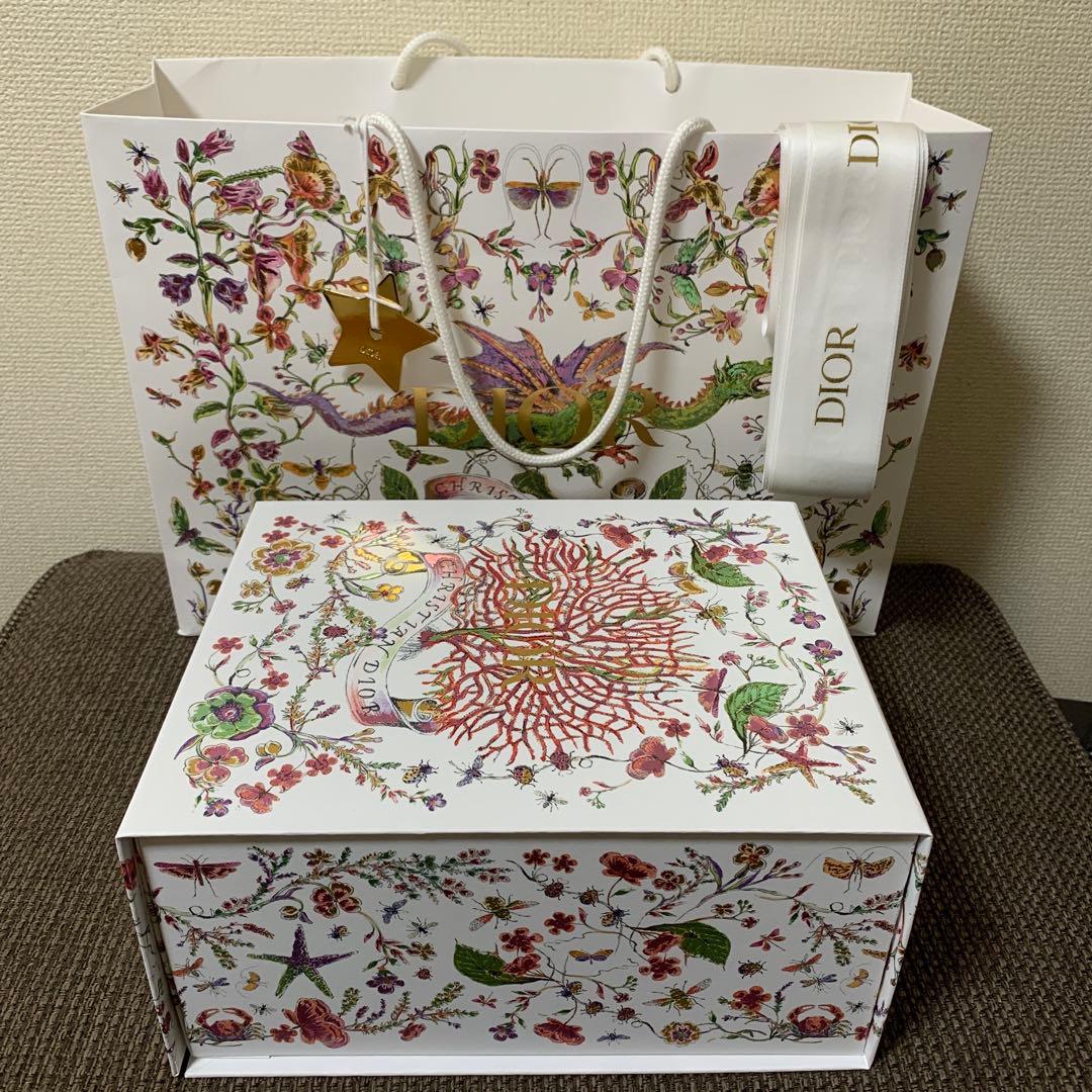 Dior ショッパー 花柄 金色タグ付き　空箱