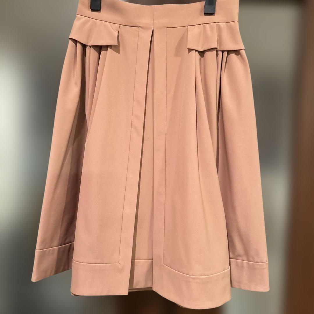 ミ*ナ様 フォクシーアプリコット38サイズひざ丈 プリーツスカート