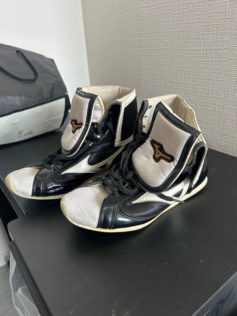 ボクシングシューズ ハイカット 黒/白