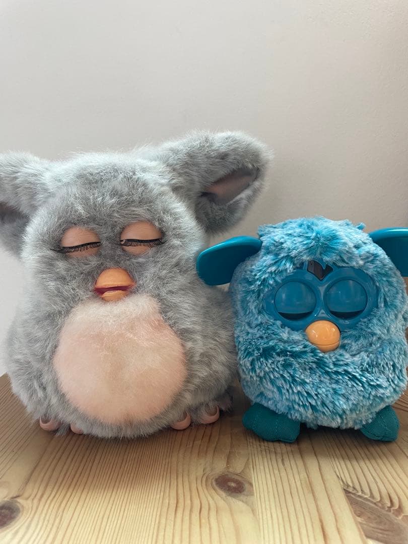 ファービー2英語版　クラウディピーチ水色目とファービー ソーダブルーの2体セット