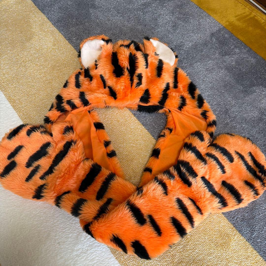 Disney ティガー　マフラーキャップ