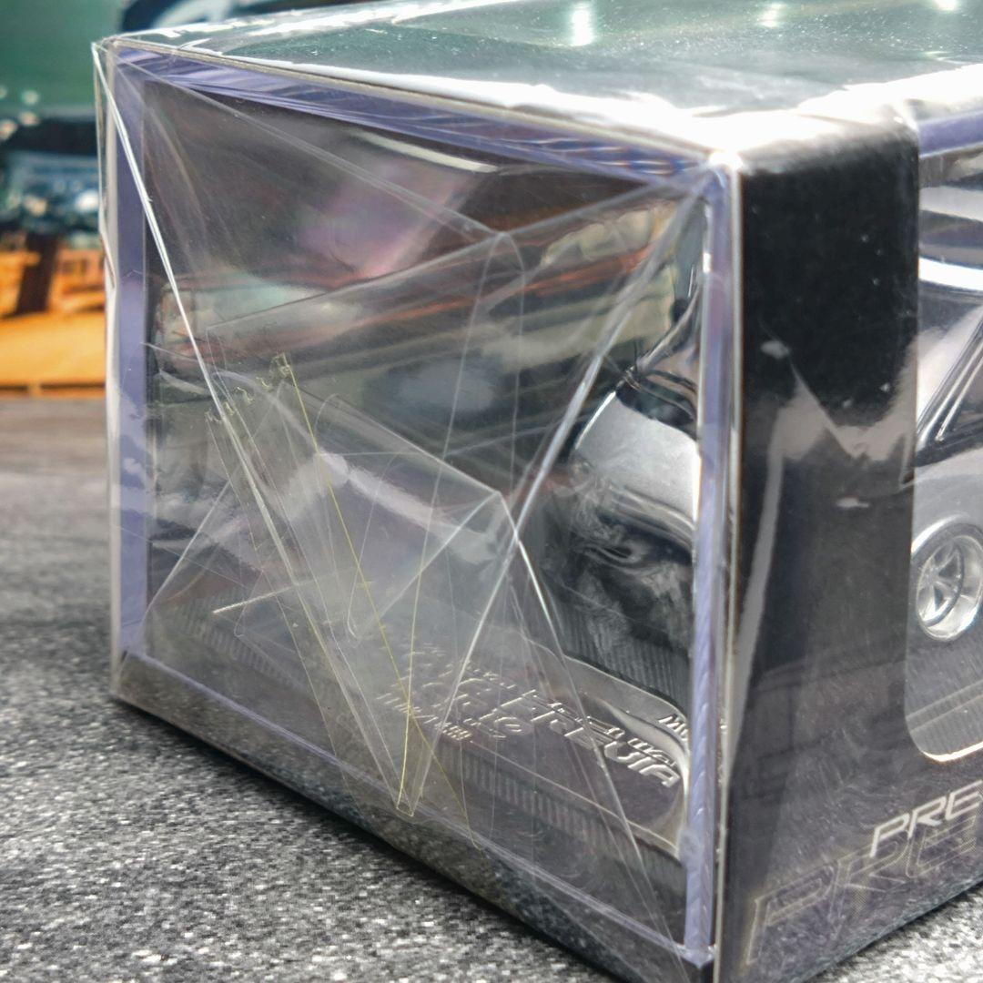 【カスタム品】MORTAL 1/64 トヨタ エスティマ FABULOUS仕様