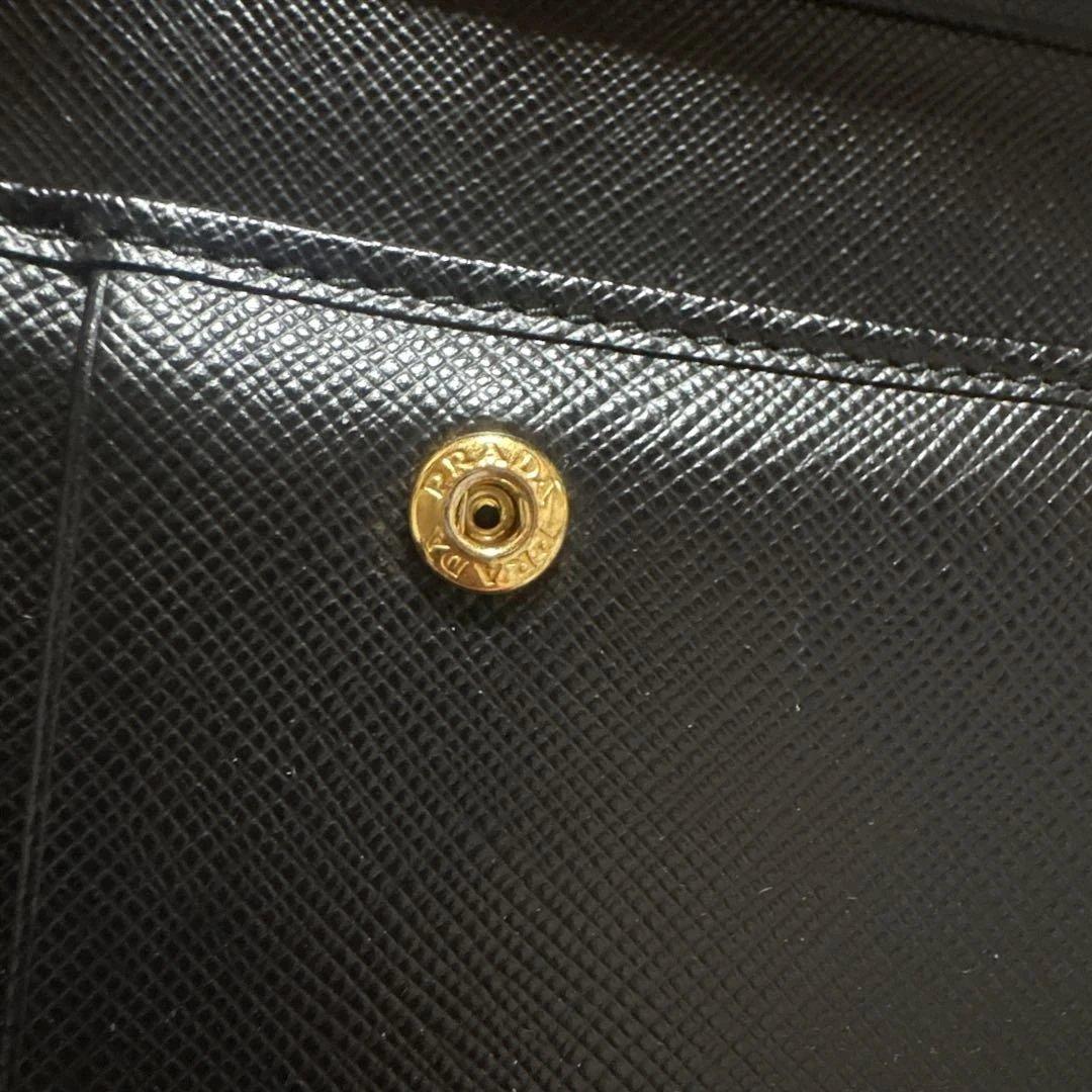 PRADA コンパクト財布