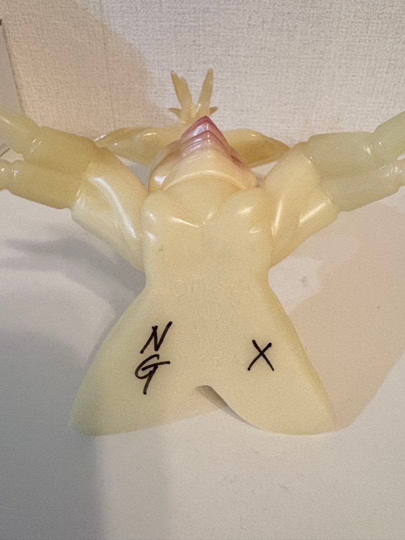 M1号 ビラ星人　蓄光ソフビ　サンプル　NG品