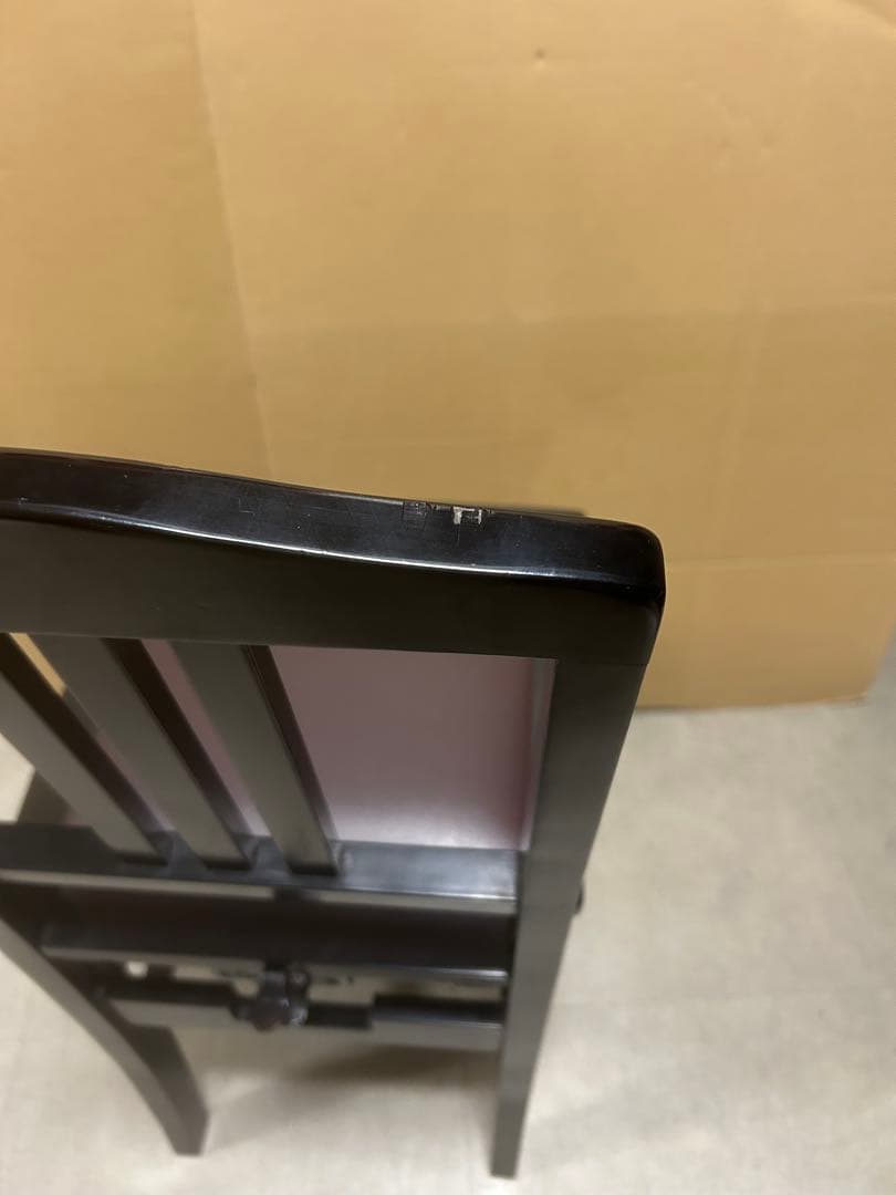 メーカー不明　トムソン椅子　背もたれ椅子　ピアノ椅子　値下げ不可