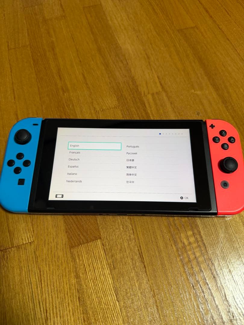 う*ん様 Nintendo Switch ネオンブルー/ネオンレッド 本体