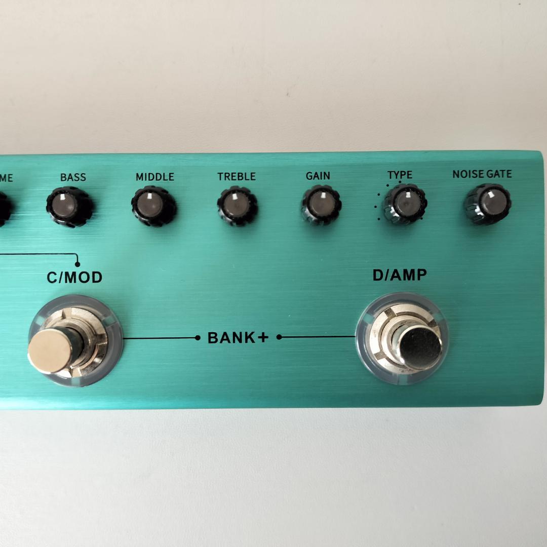 M-Vave TANK-G（充電式ギターマルチエフェクター）