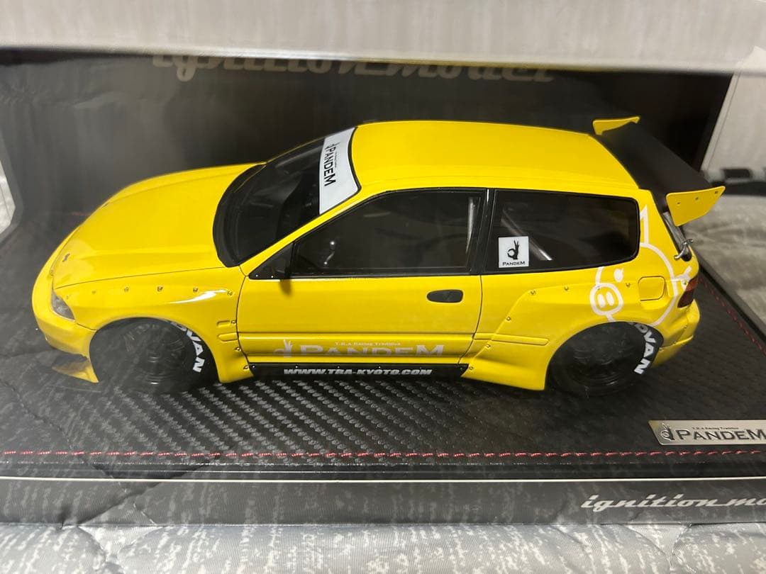イグニッションモデル　1/18 PANDEM CIVIC (EG6)