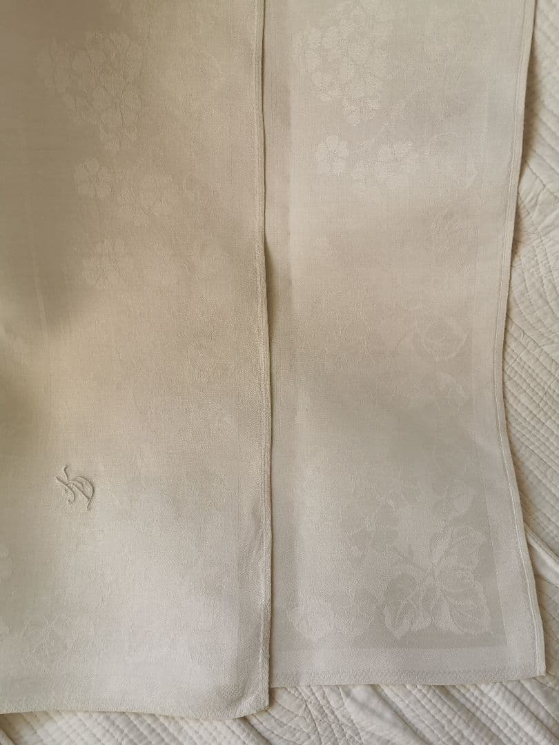 アンティーク ダマスク織 リネン 桜草 プリムラ 紫陽花風 イニシャル刺繍クロス