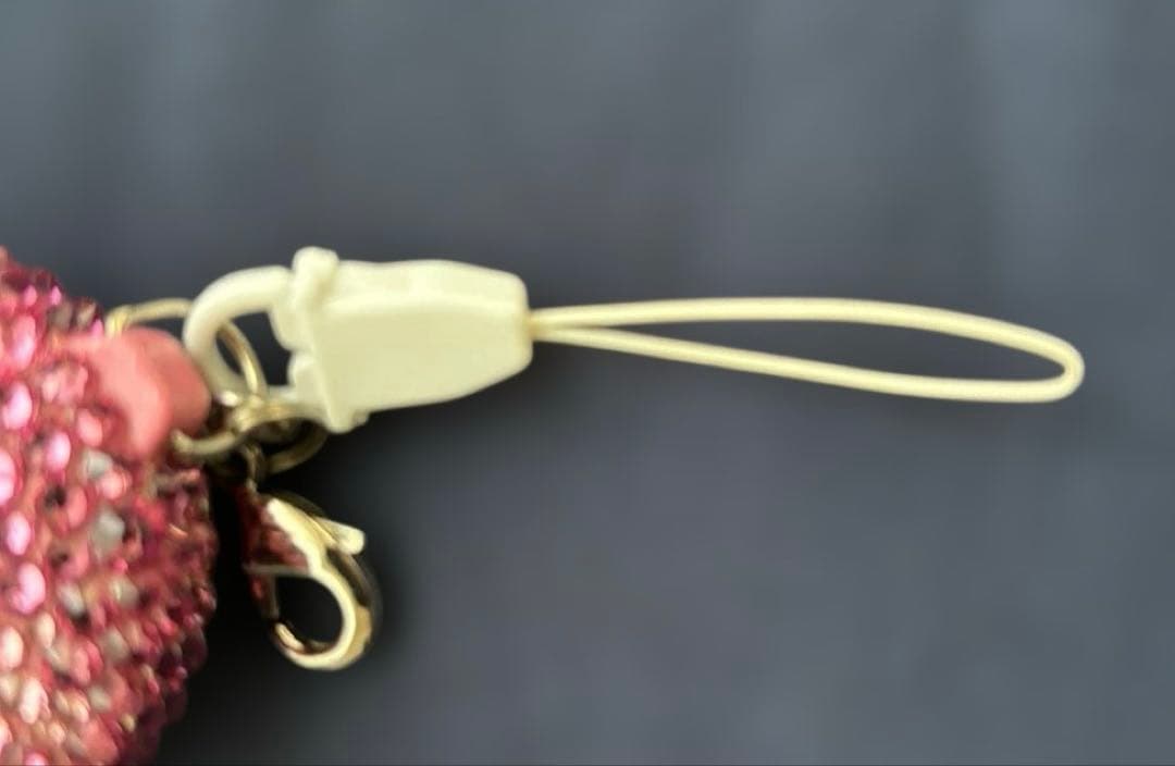 【新品未使用】デコプティデコPUTTIプティ リール式ストラップ　スワロフスキー