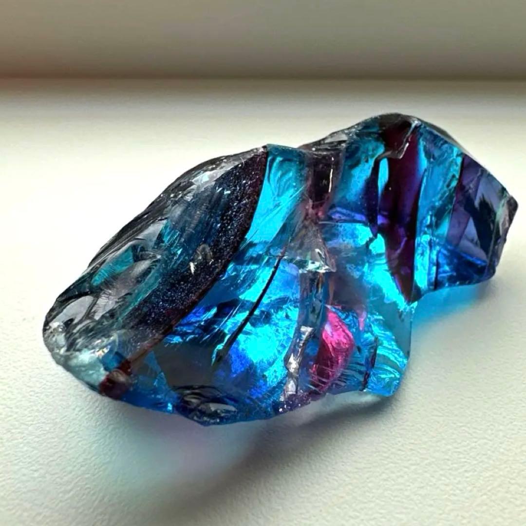 アンダラクリスタル　シェラネバダ　マルチカラー　27.9g 虹　青　紫　ピンク