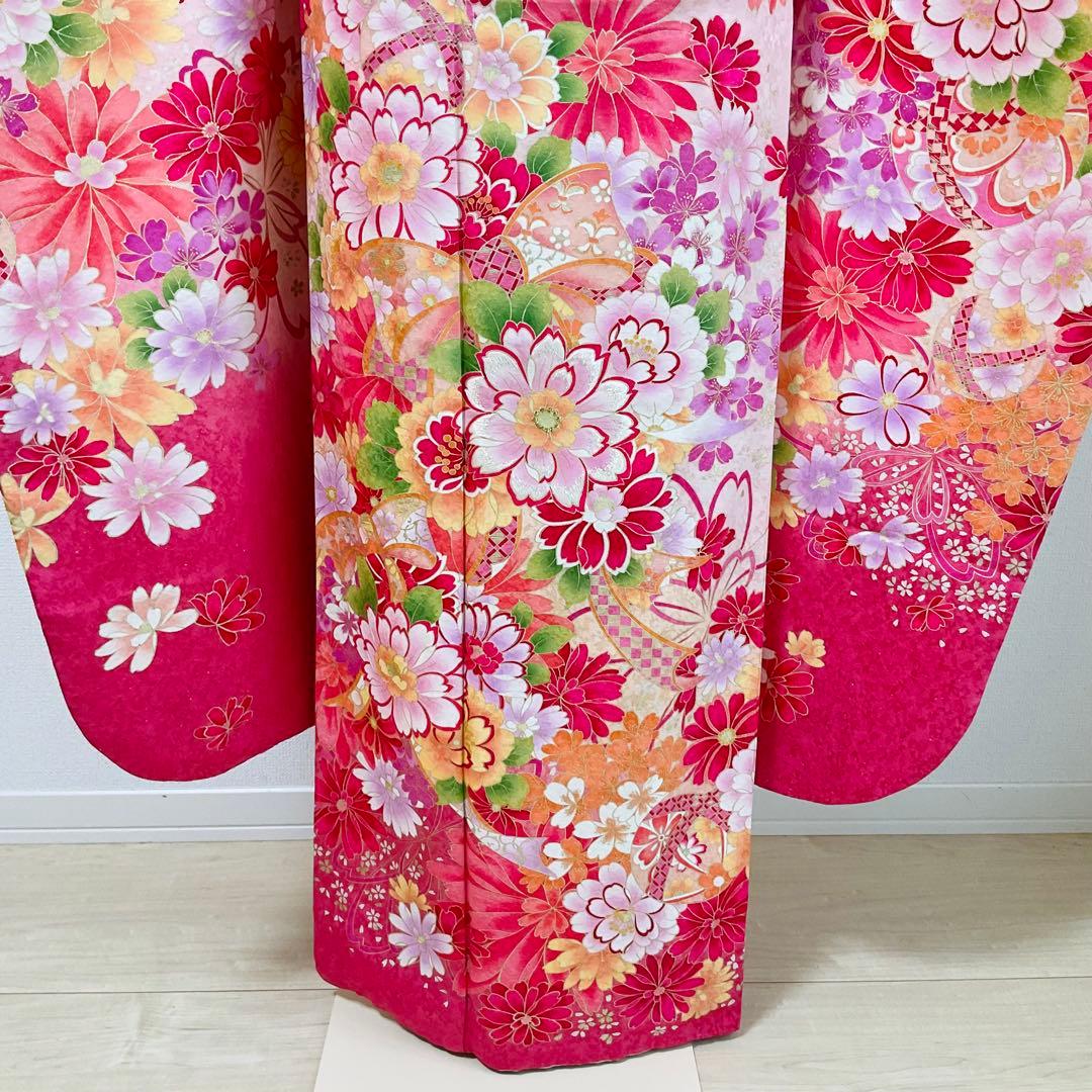 振袖　ピンク系　淡いピンク　銀通し　刺繍　牡丹　桜　リボン　鞠柄　正絹