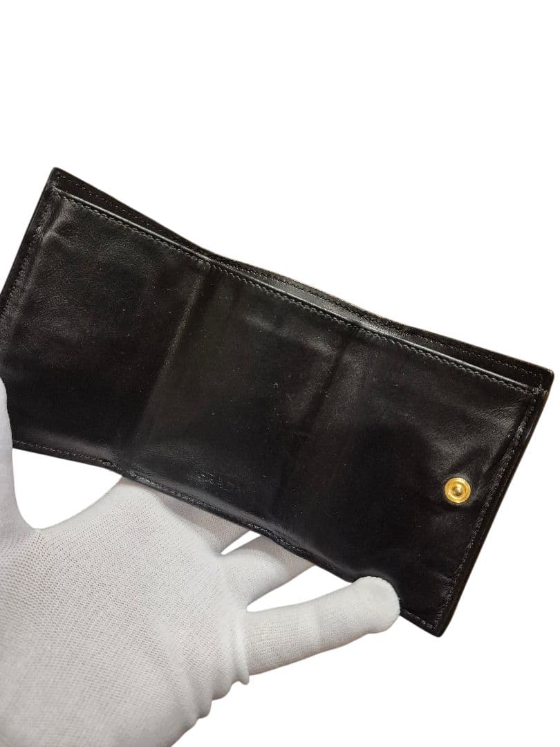 ＰＲＡＤＡ　プラダ　サフィアーノ　三つ折り財布 x