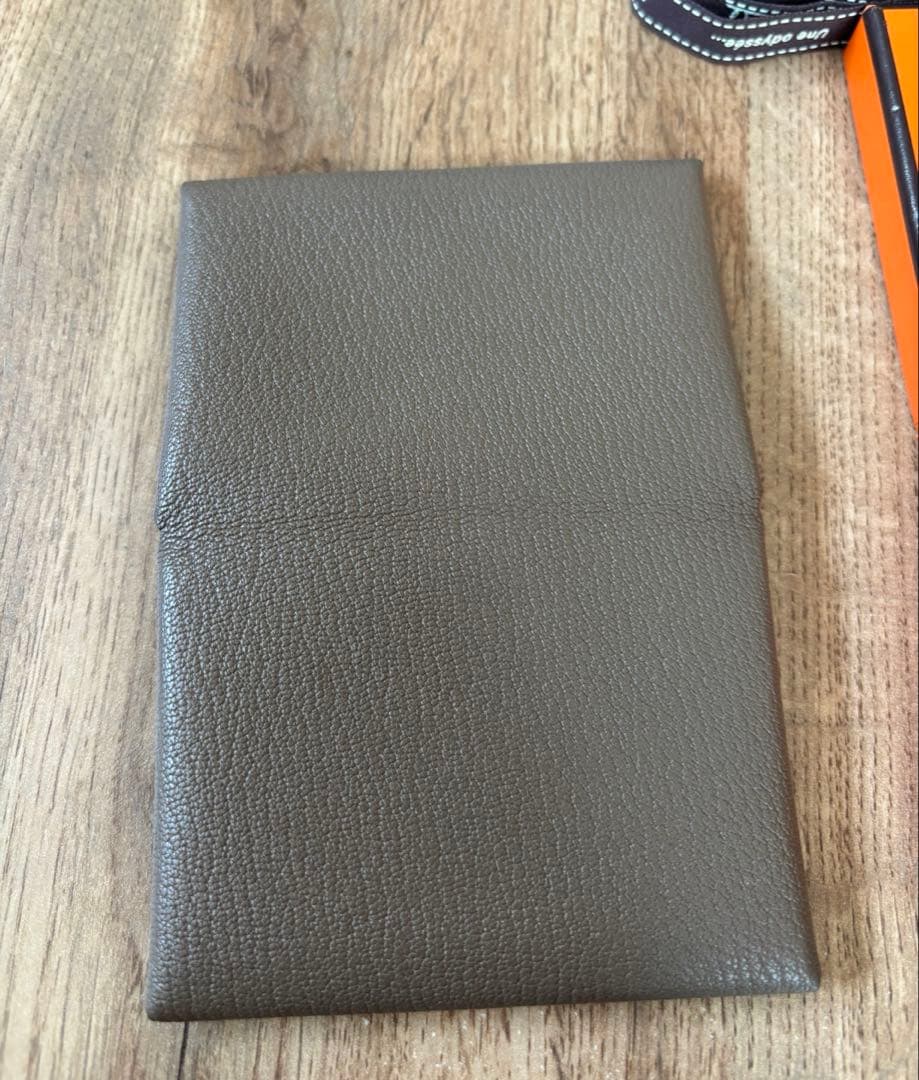 HERMES エルメス カルヴィデュオ　エトゥープ　美品