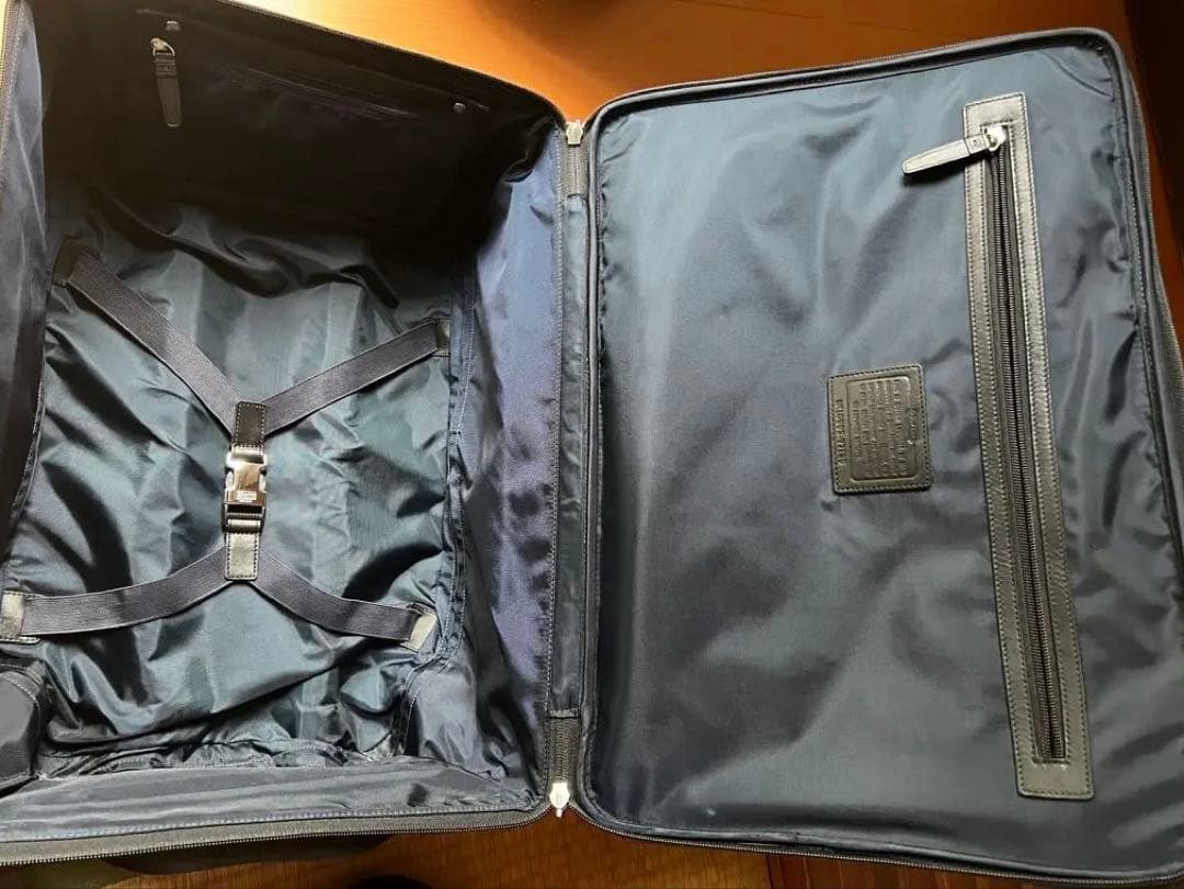 コーチ　77135 オプアート　PVC レザー　キャリーケース