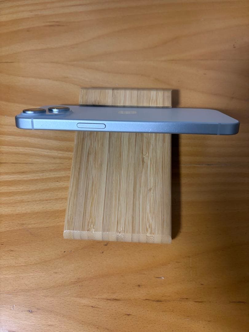 Apple iPhone 15 128GBストレージ　ブルー