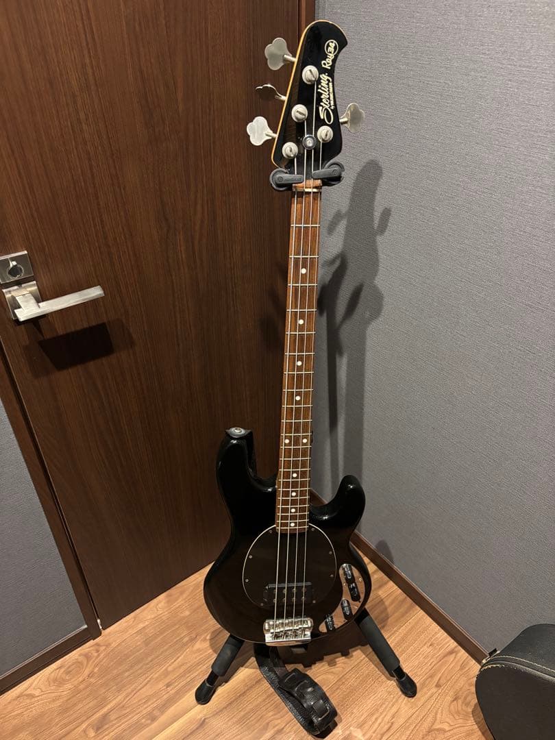 Sterling Ray34 ブラック 4弦エレキベース (最終値下げ)